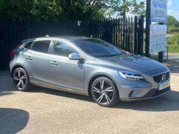 Used Volvo V40 2019 for sale - 74699908: Photo