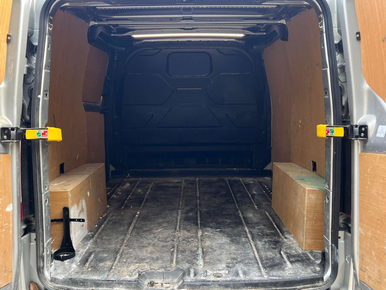 Used Ford Transit Custom 2023 for sale - 77350985: Photo 5