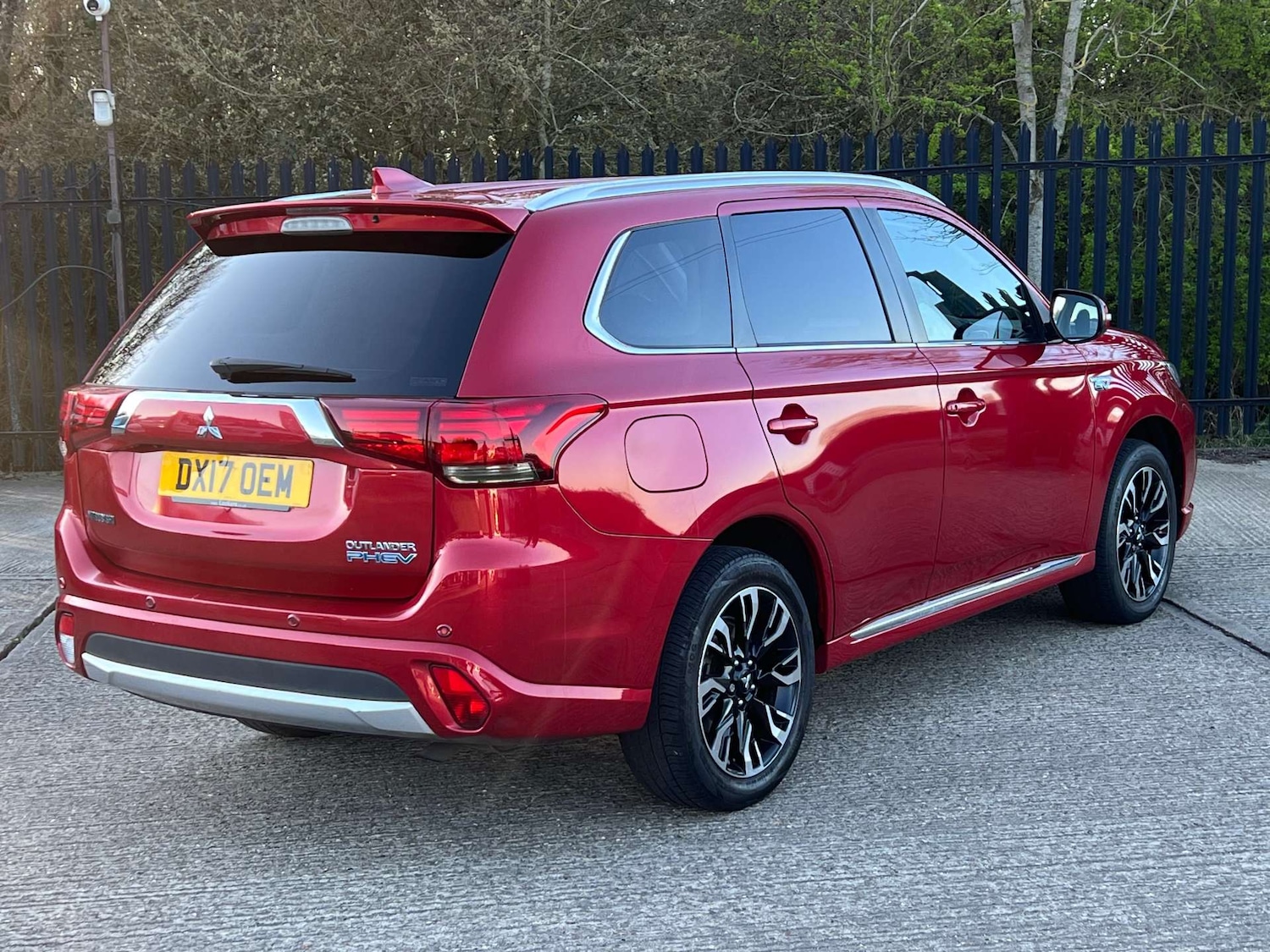 Used Mitsubishi Outlander 2017 for sale - 77931995: Photo 12