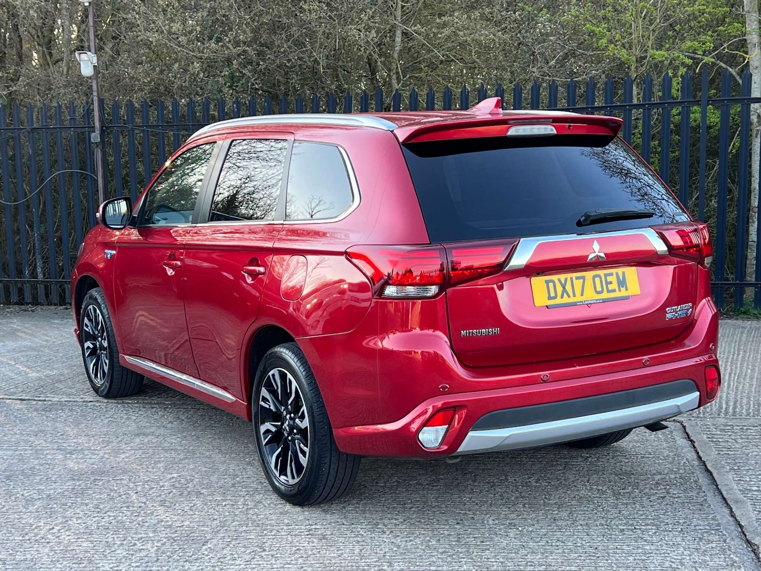 Used Mitsubishi Outlander 2017 for sale - 77931995: Photo 21