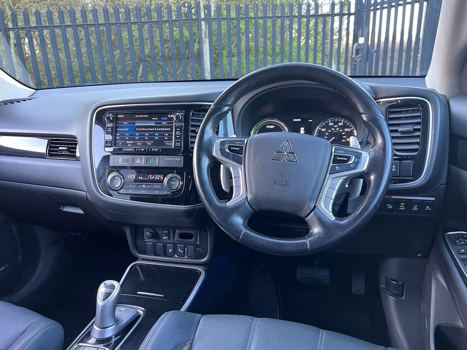 Used Mitsubishi Outlander 2017 for sale - 77931995: Photo 25