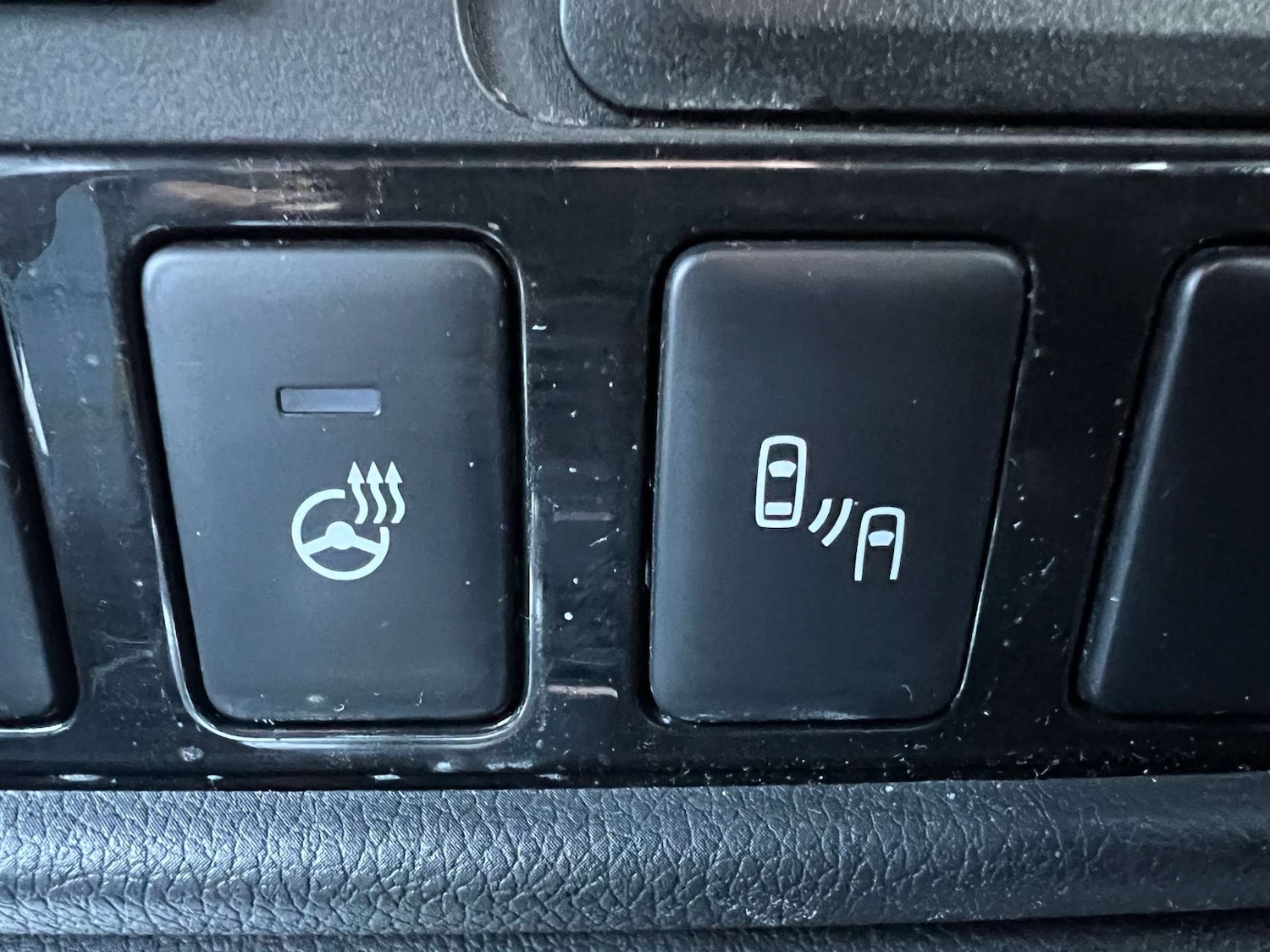 Used Mitsubishi Outlander 2017 for sale - 77931995: Photo 8