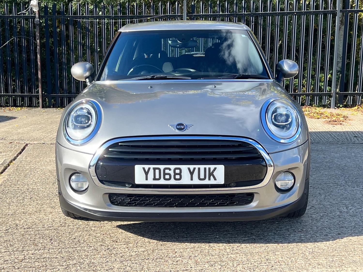 Used MINI Hatch 2018 for sale - 76349489: Photo 18