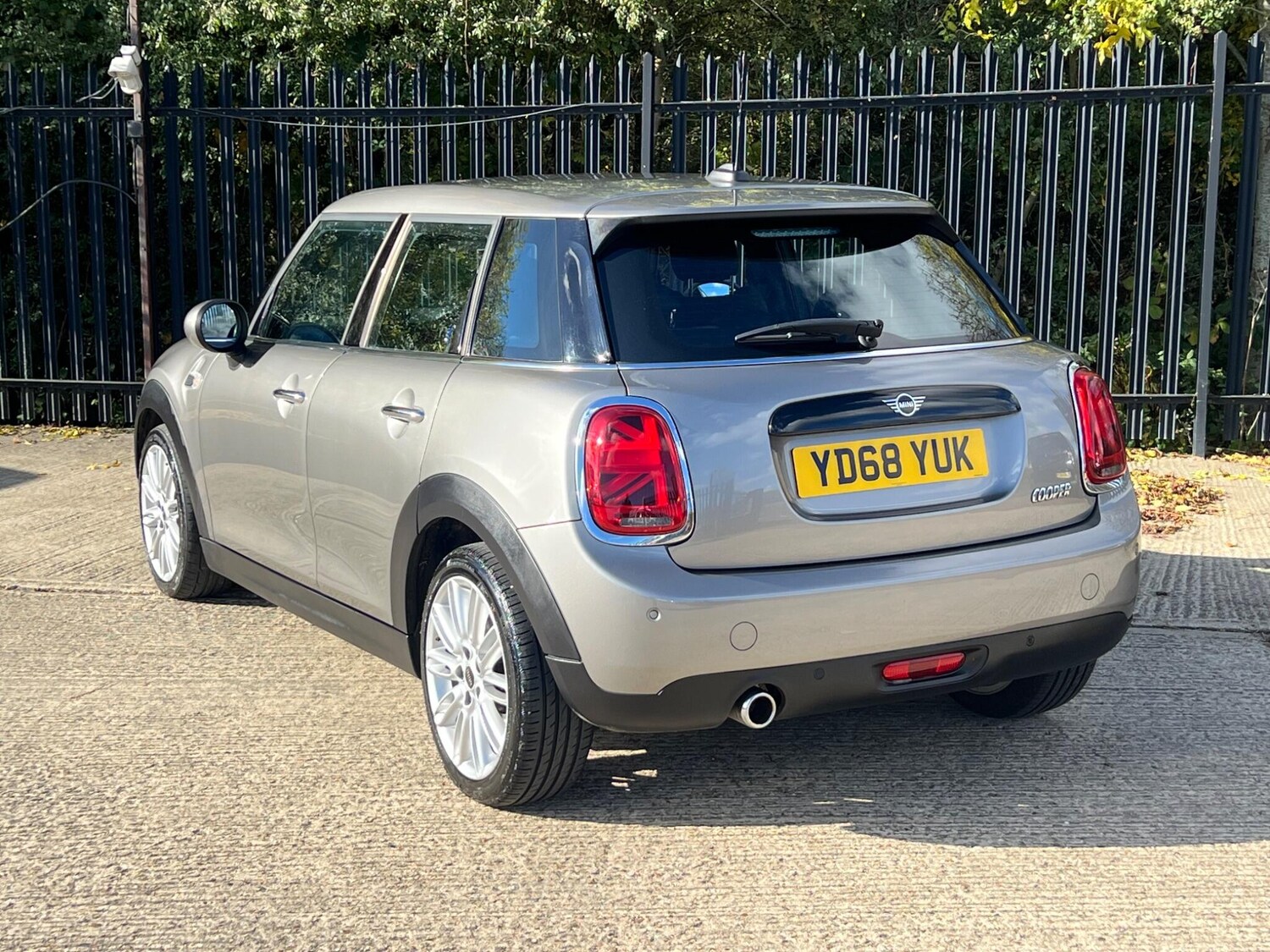 Used MINI Hatch 2018 for sale - 76349489: Photo 21