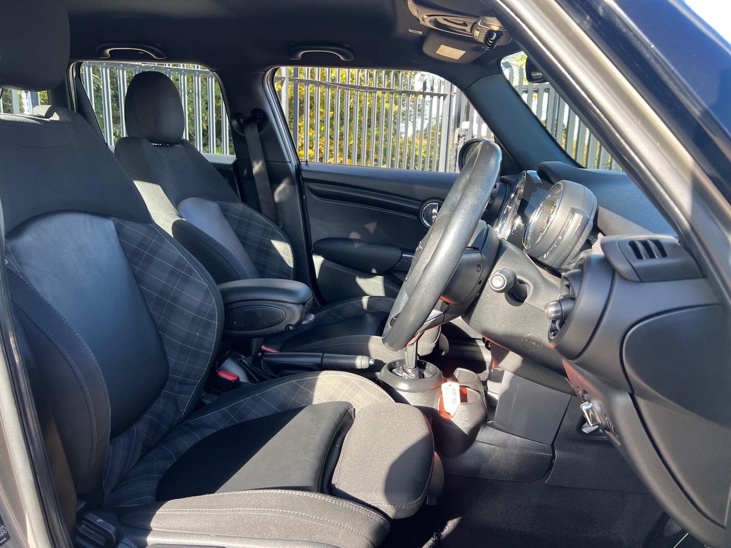 Used MINI Hatch 2018 for sale - 76349489: Photo 7