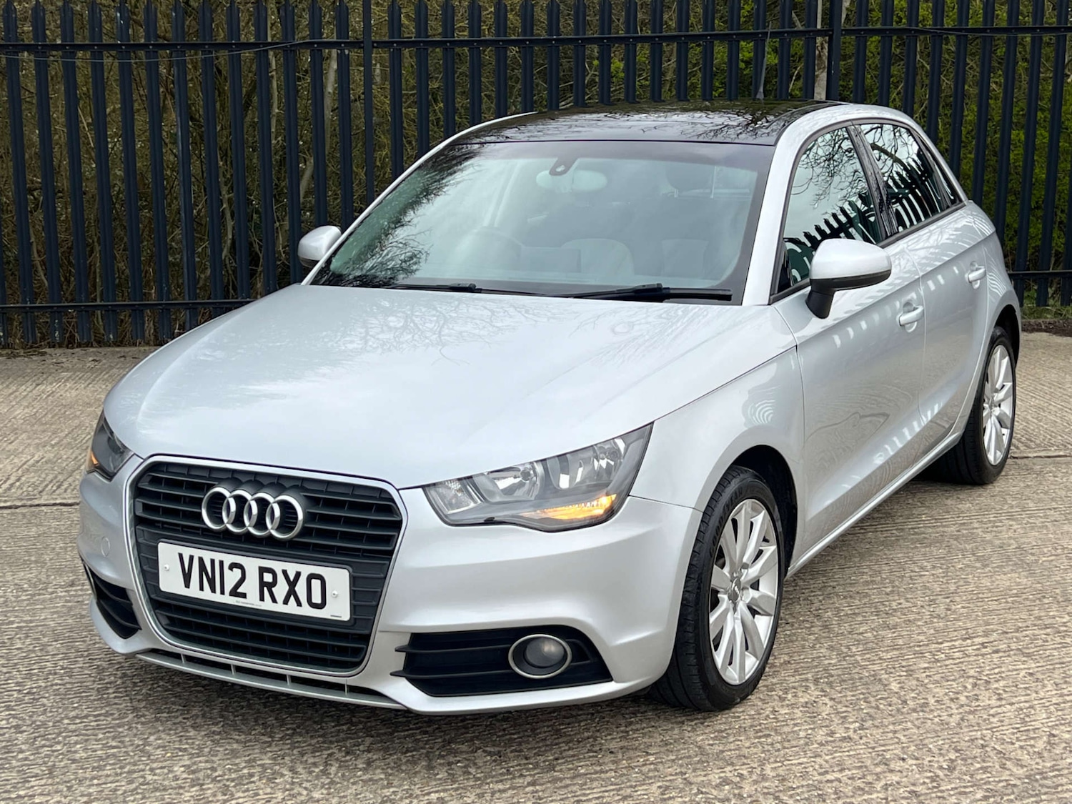 Used Audi A1 2012 for sale - 77931978: Photo 4