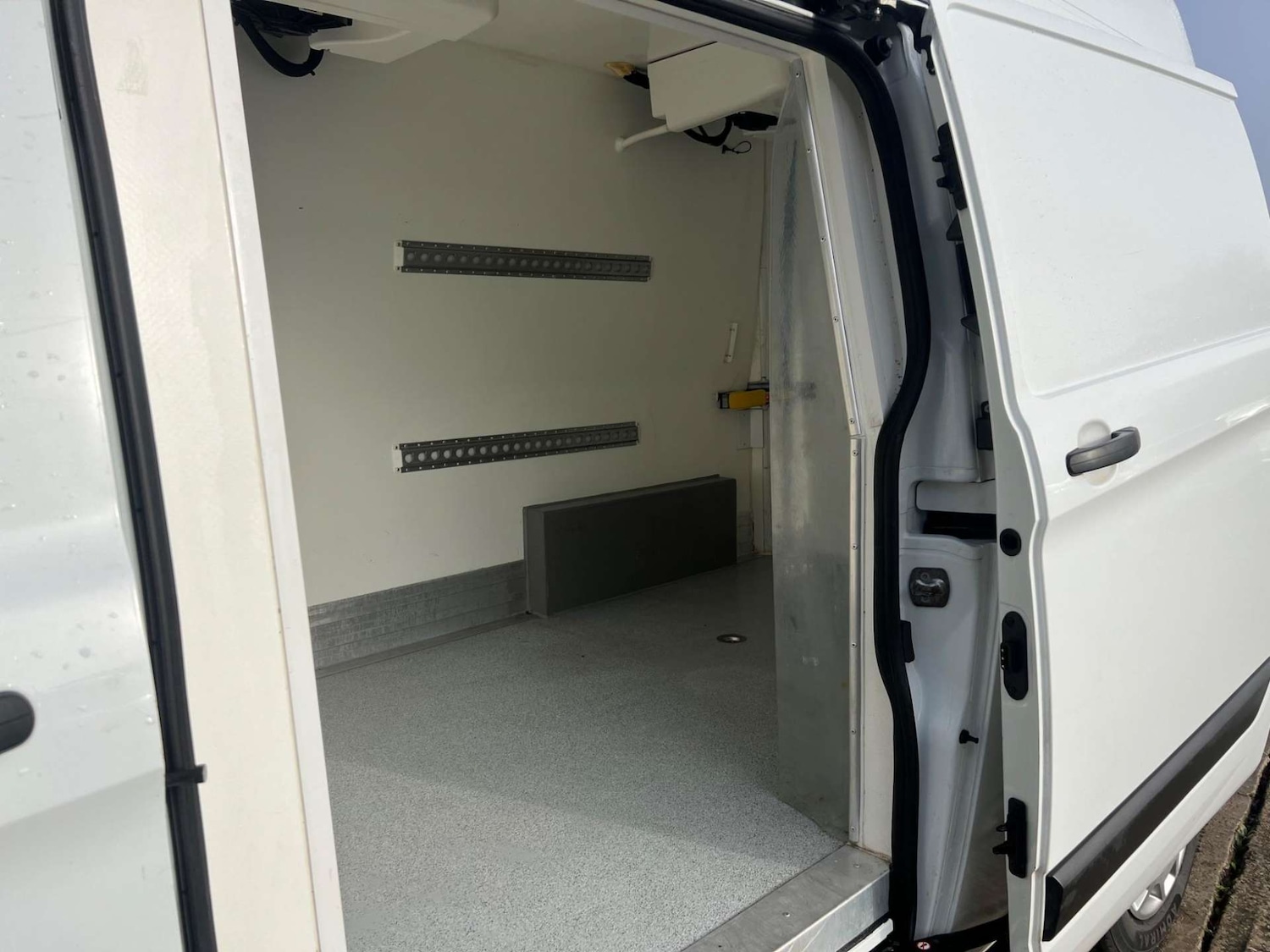 Used Ford Transit Custom 2020 for sale - 77350992: Photo 24