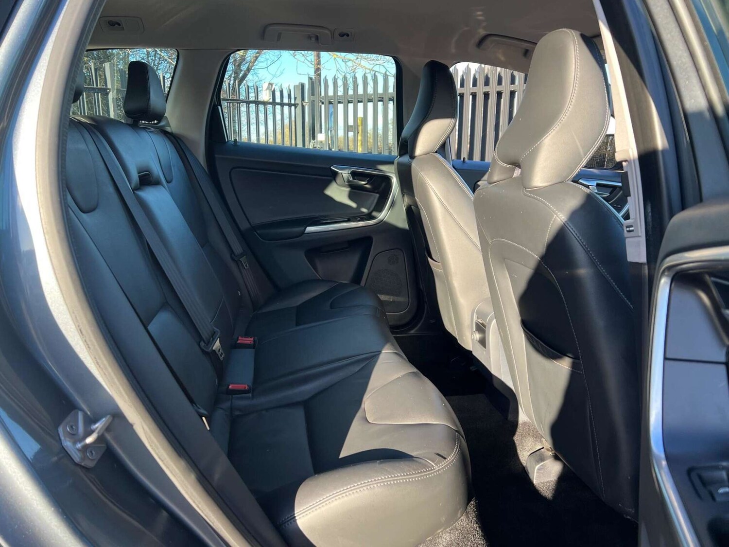 Used Volvo XC60 2016 for sale - 77350971: Photo 26