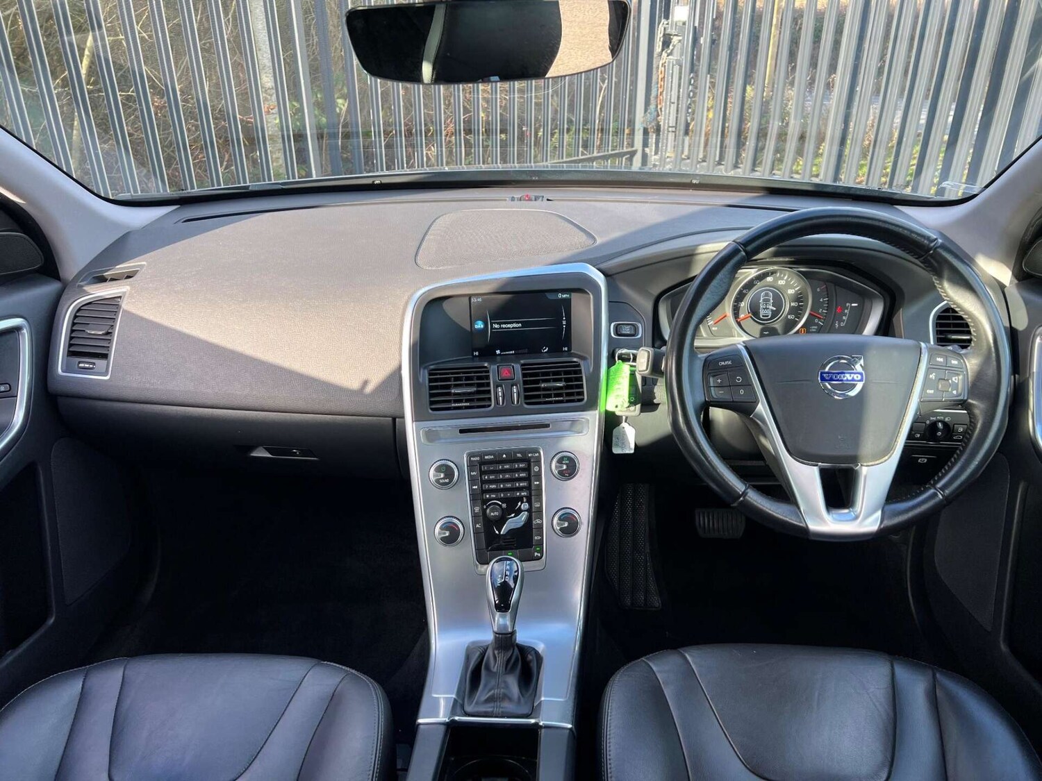 Used Volvo XC60 2016 for sale - 77350971: Photo 6