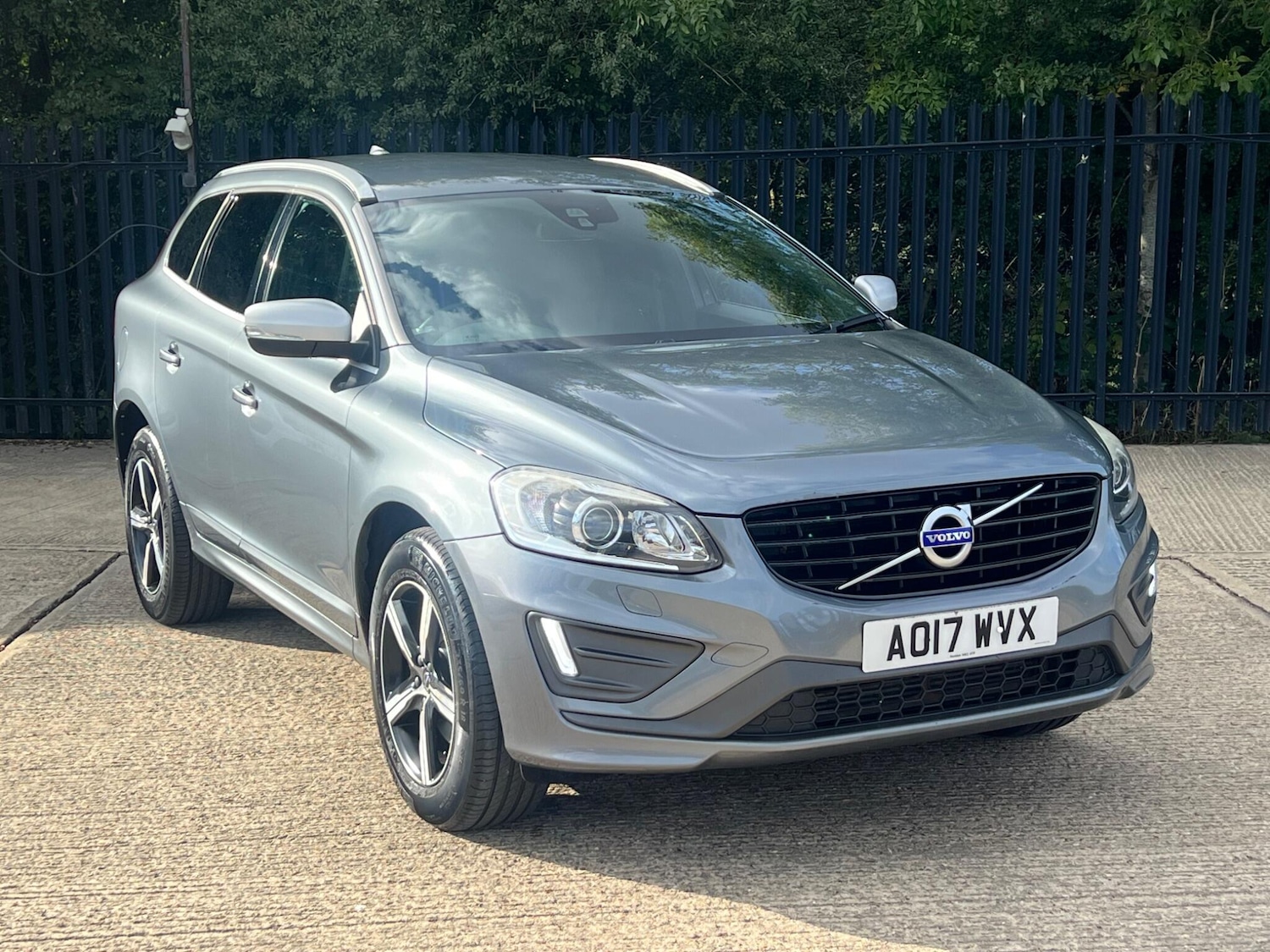 Used Volvo XC60 2017 for sale - 76059682: Photo 19