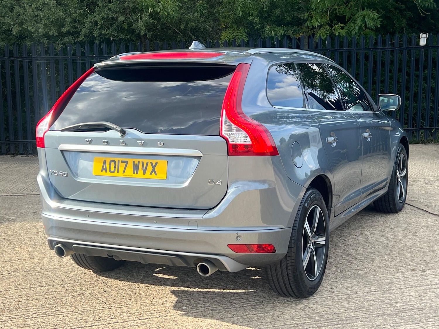 Used Volvo XC60 2017 for sale - 76059682: Photo 20