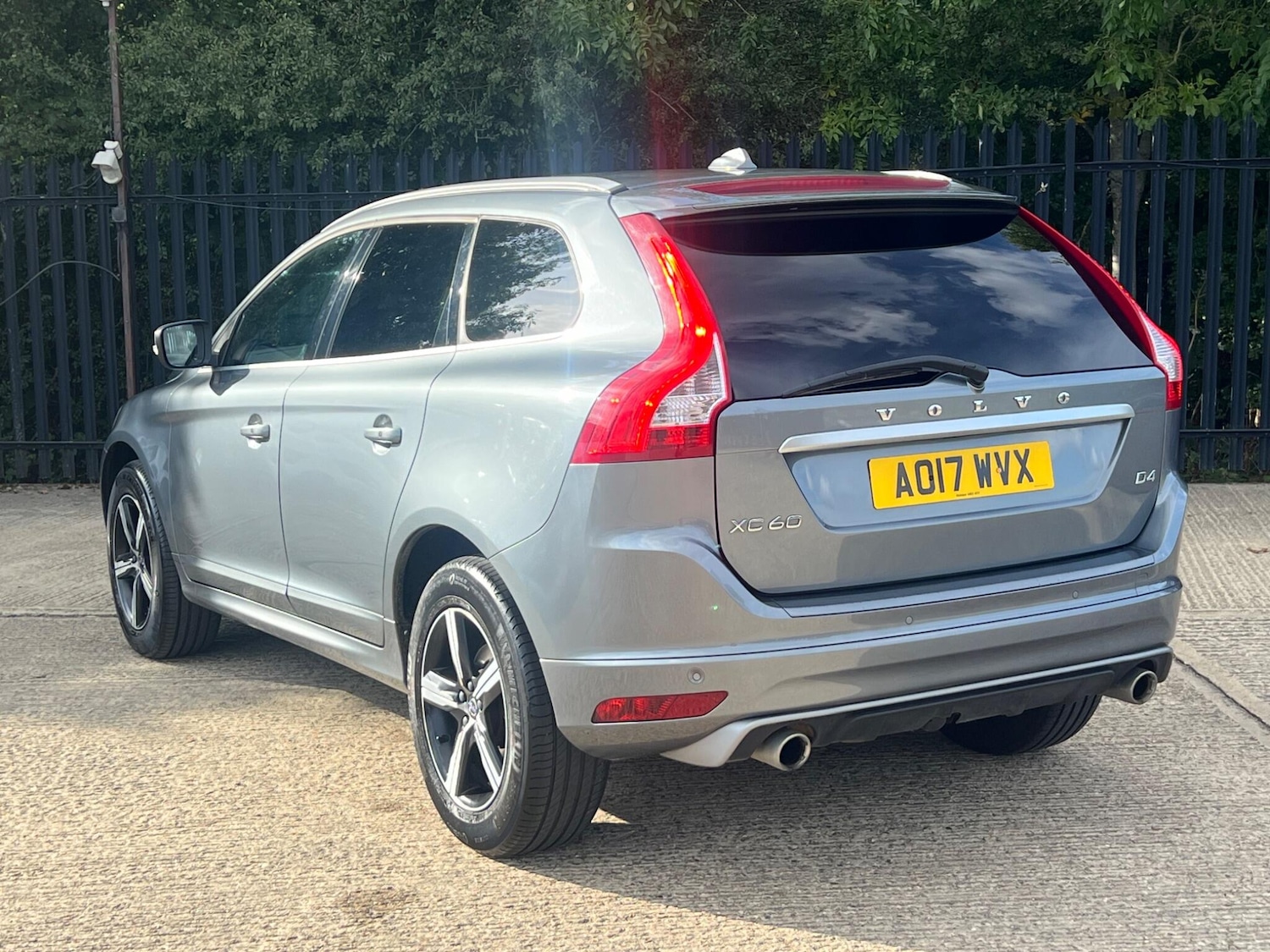 Used Volvo XC60 2017 for sale - 76059682: Photo 21