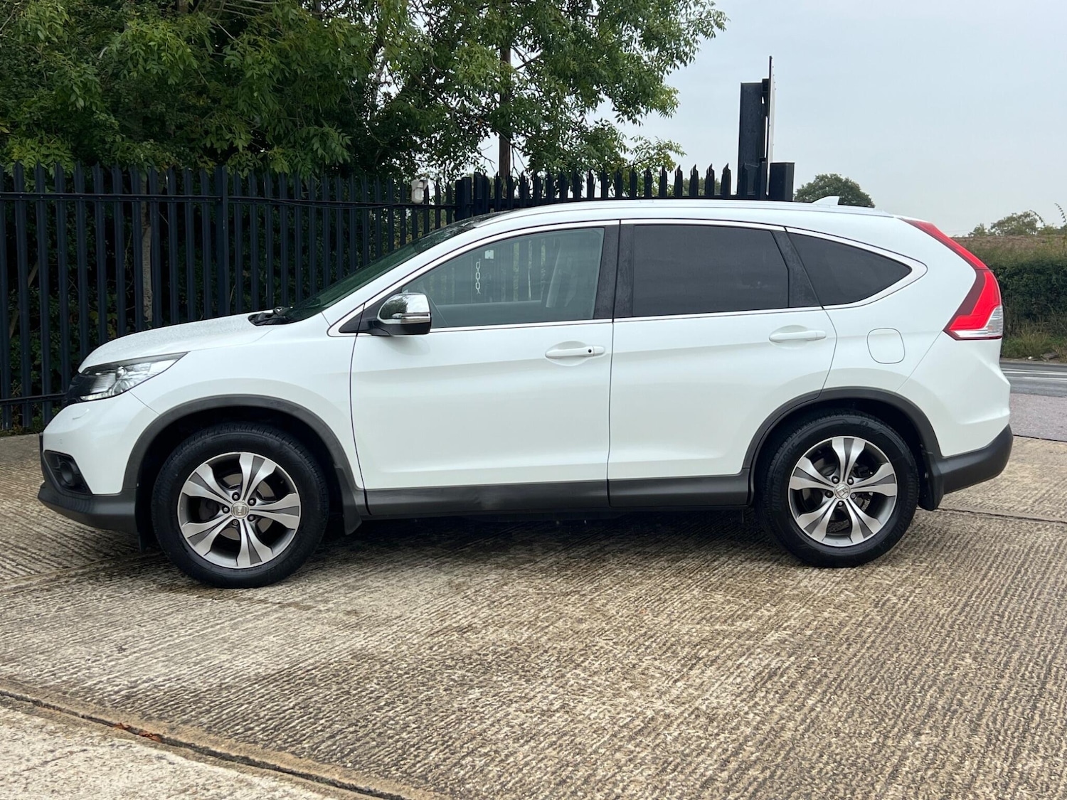 Used Honda CR-V 2014 for sale - 76989298: Photo 15