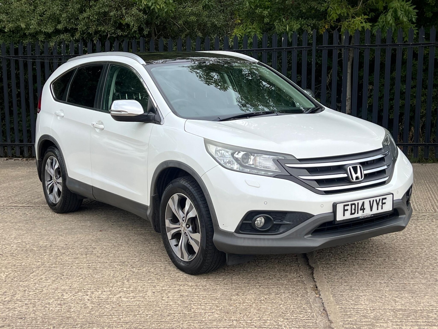 Used Honda CR-V 2014 for sale - 76989298: Photo 3