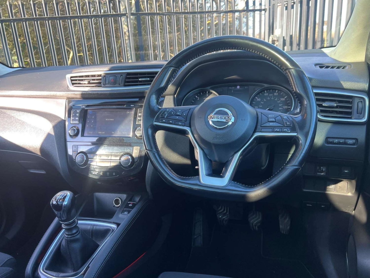 Used Nissan Qashqai 2017 for sale - 77350966: Photo 22