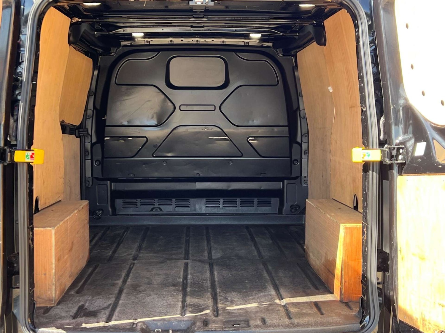 Used Ford Transit Custom 2021 for sale - 77350994: Photo 5