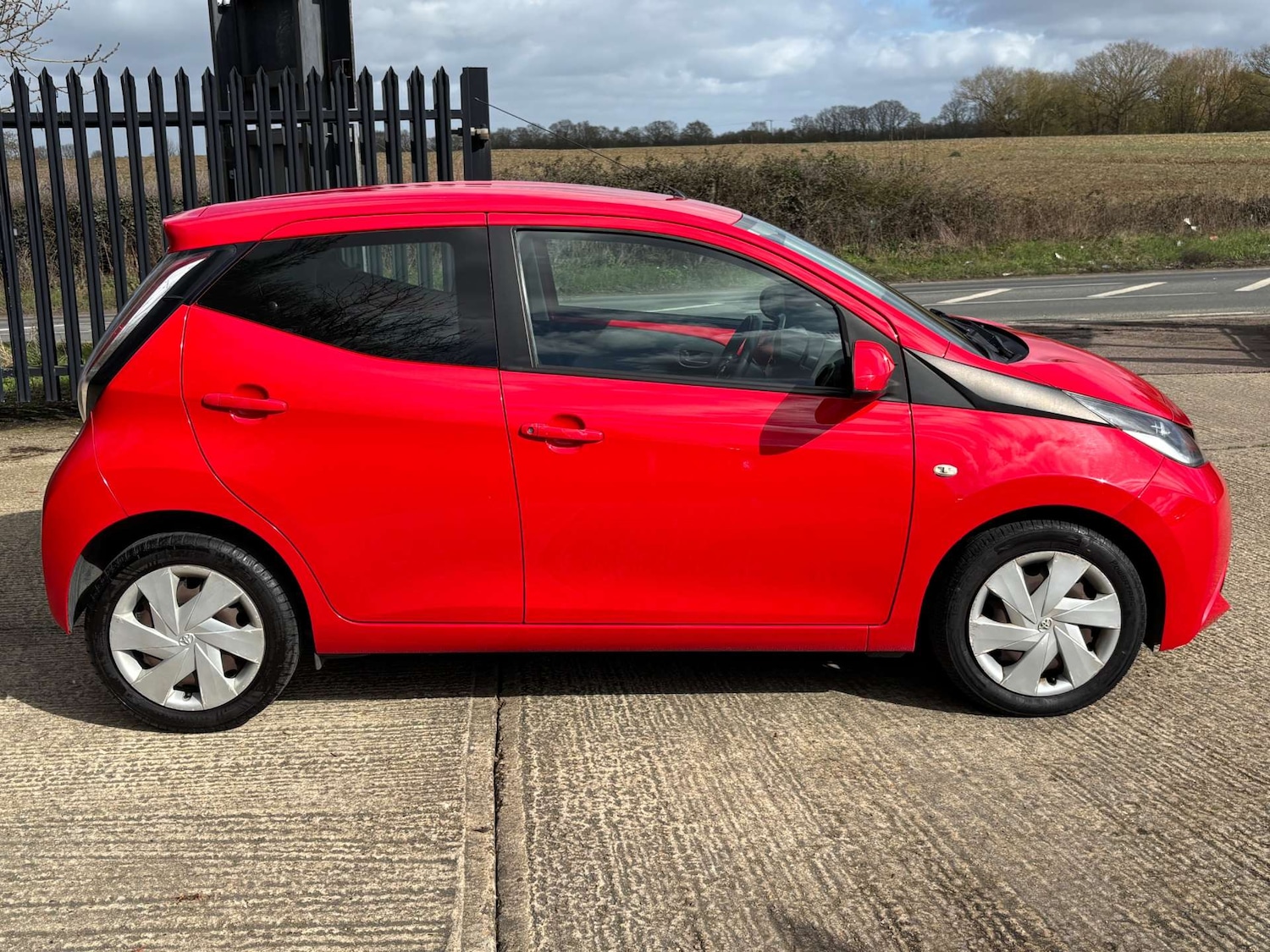 Used Toyota AYGO 2016 for sale - 77836336: Photo 14