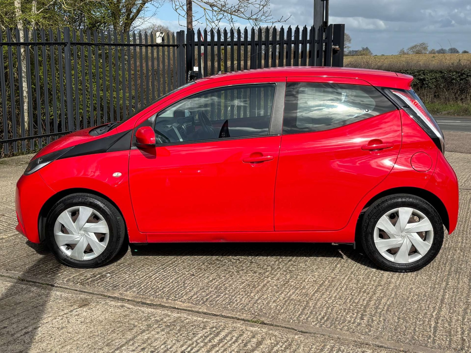 Used Toyota AYGO 2016 for sale - 77836336: Photo 15