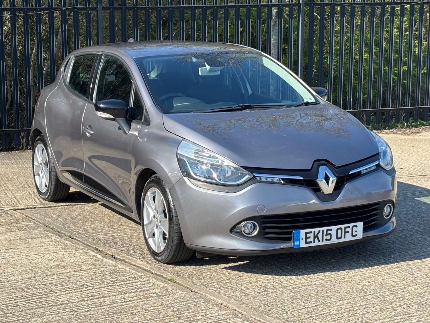 Used Renault Clio 2015 for sale - 77963161: Photo 11