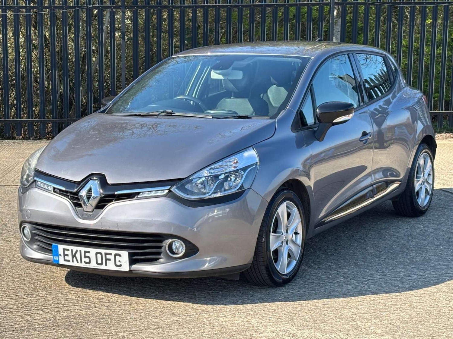 Used Renault Clio 2015 for sale - 77963161: Photo 13