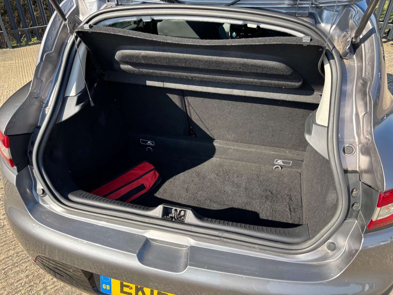 Used Renault Clio 2015 for sale - 77963161: Photo 29