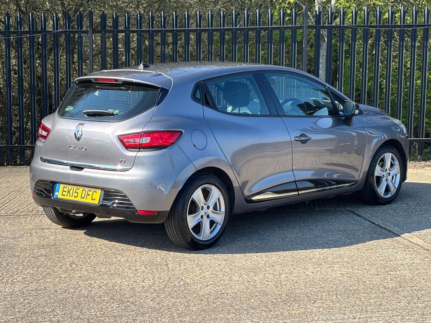 Used Renault Clio 2015 for sale - 77963161: Photo 7