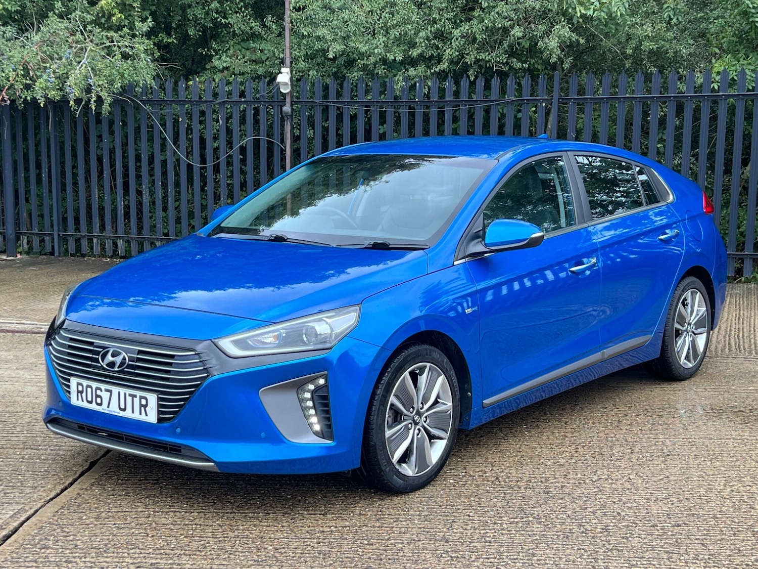 Used Hyundai IONIQ 2017 for sale - 75915533: Photo 1