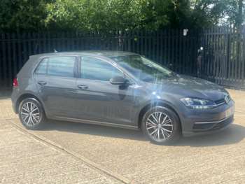 Used Volkswagen Golf 2017 for sale - 75059351: Photo