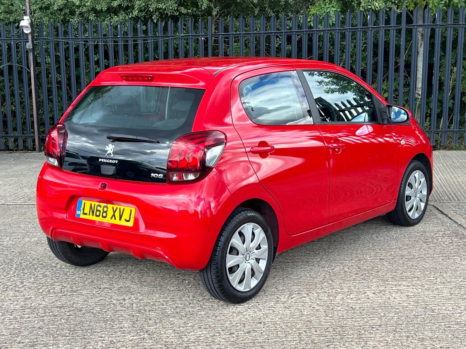 Used Peugeot 108 2018 for sale - 75915241: Photo 18