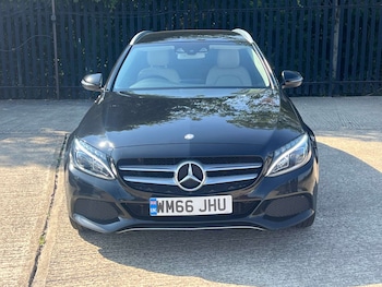 Used Mercedes-Benz C Class 2016 for sale - 79359117: Photo