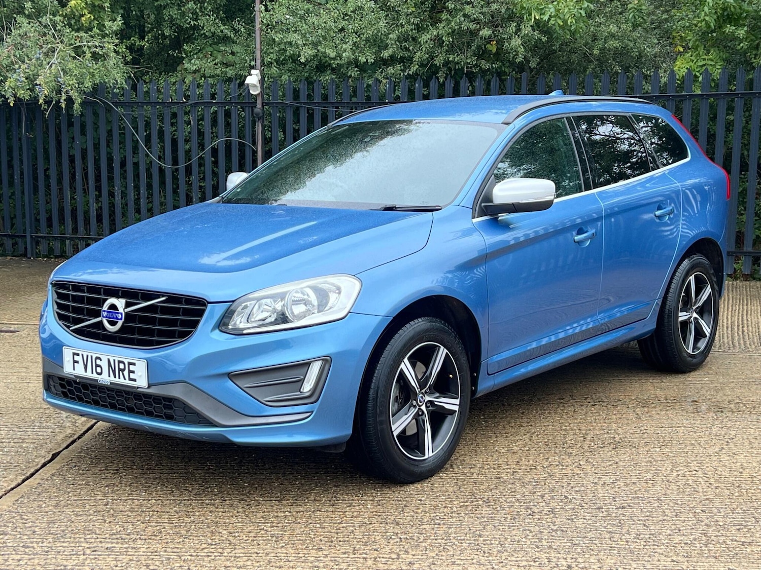 Used Volvo XC60 2016 for sale - 76135880: Photo 1