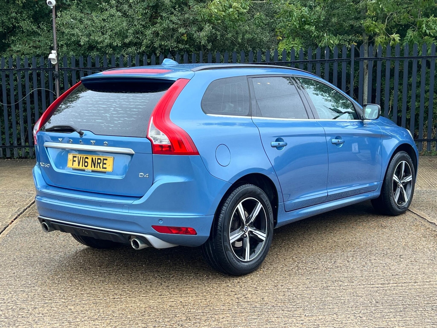 Used Volvo XC60 2016 for sale - 76135880: Photo 10