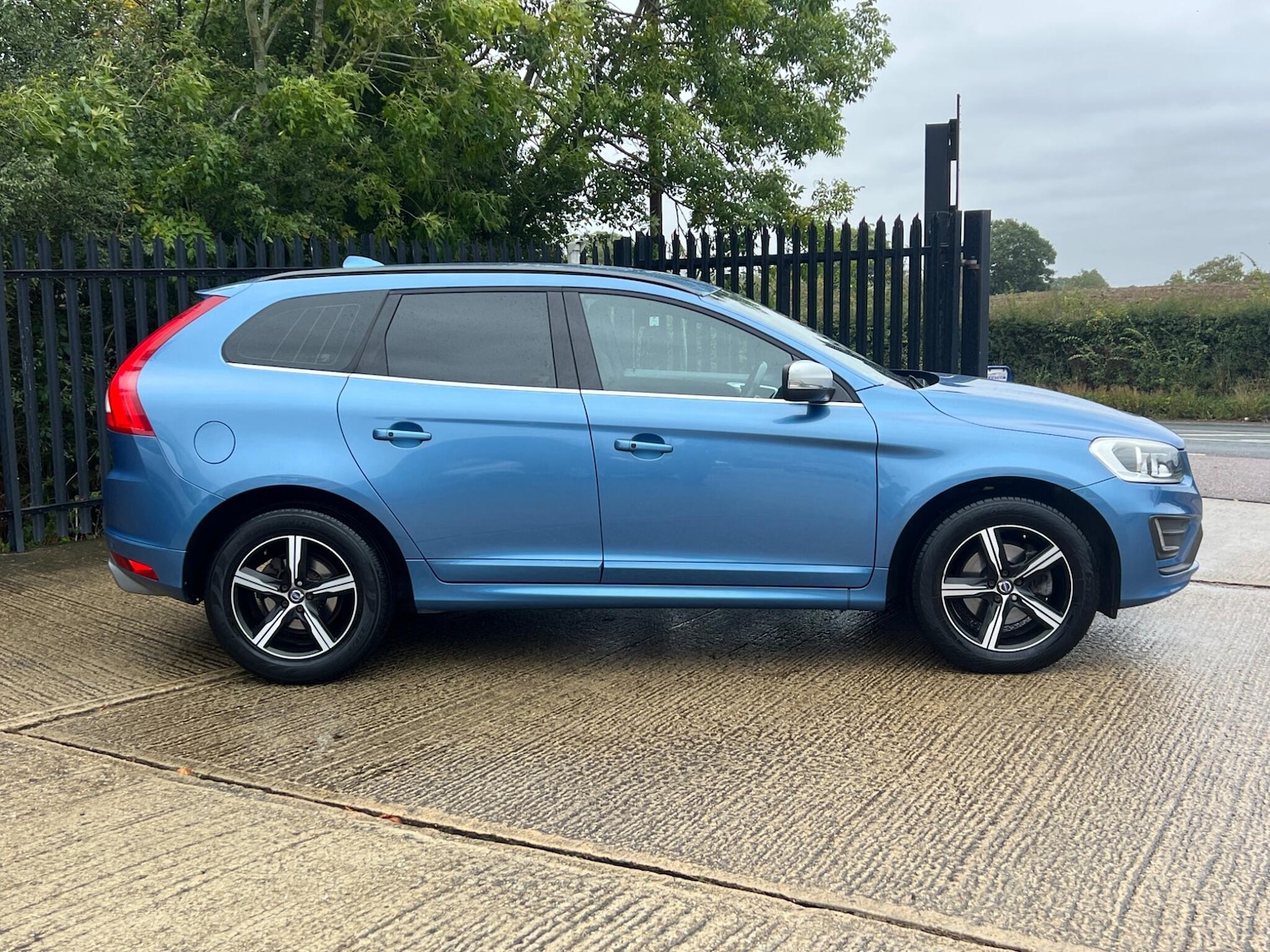 Used Volvo XC60 2016 for sale - 76135880: Photo 15