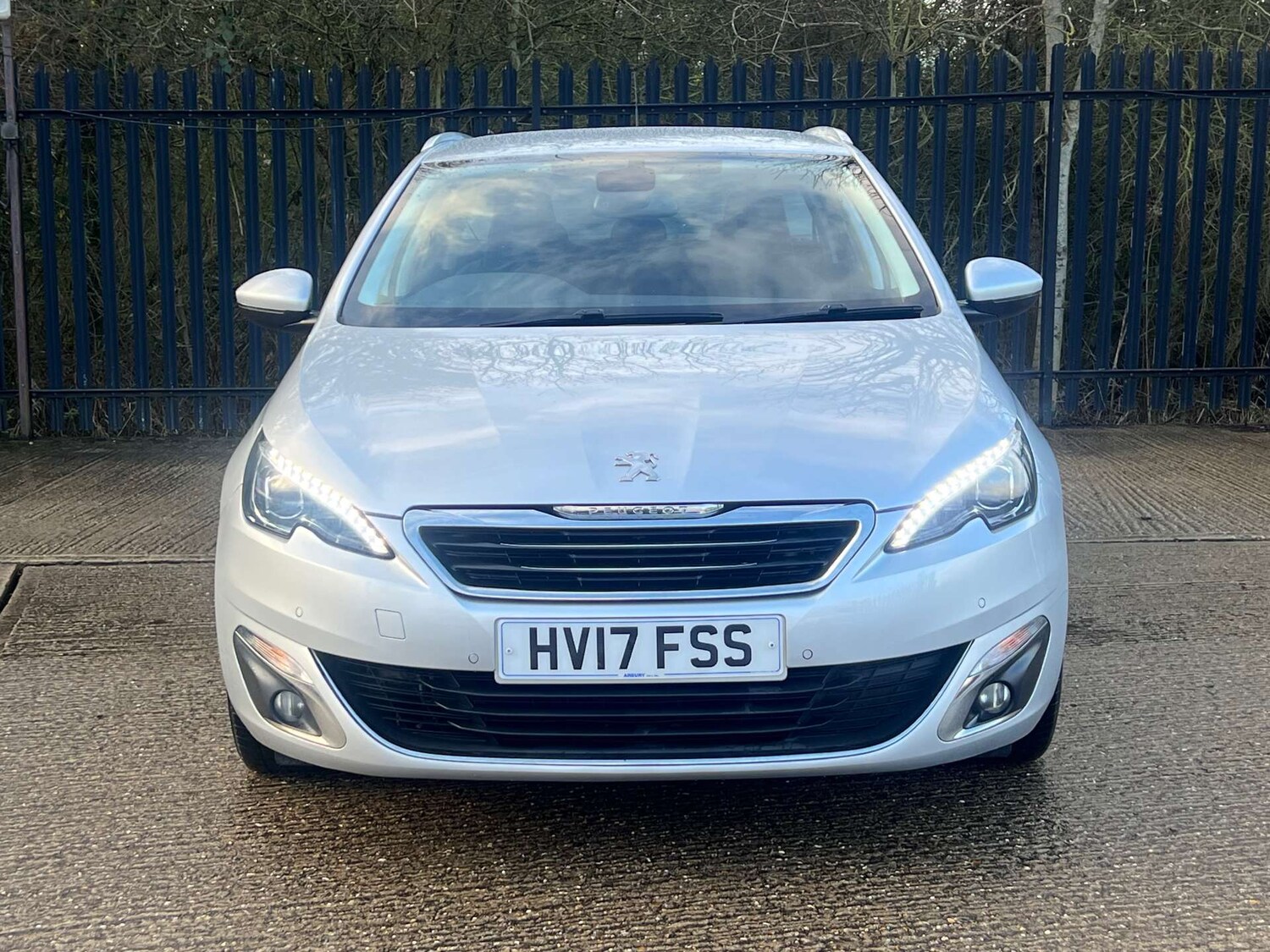 Used Peugeot 308 SW 2017 for sale - 77350963: Photo 17