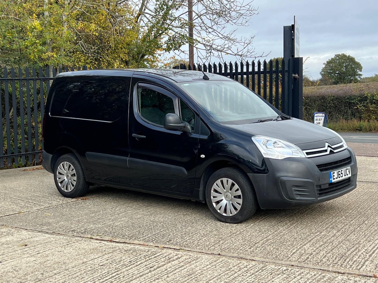Used Citroen Berlingo 2016 for sale - 76409573: Photo 3