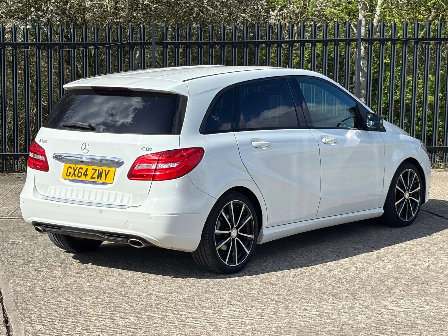 Used Mercedes-Benz B Class 2014 for sale - 78027727: Photo 10