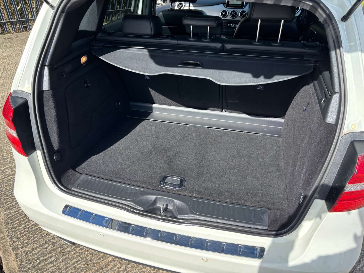 Used Mercedes-Benz B Class 2014 for sale - 78027727: Photo 13