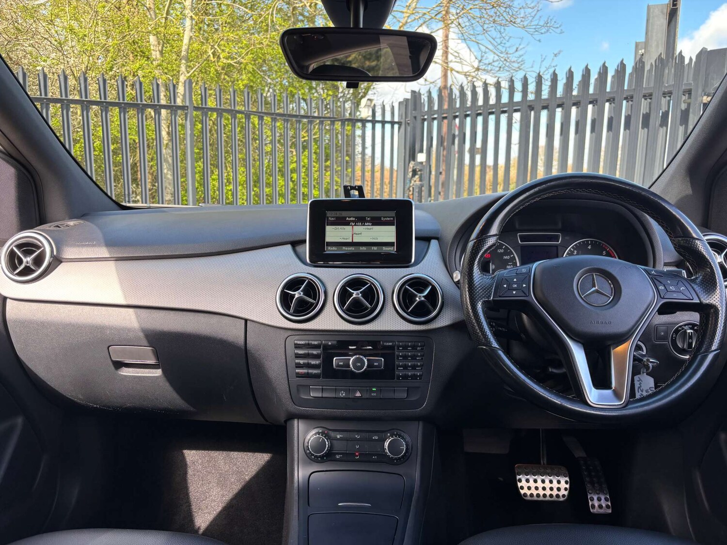 Used Mercedes-Benz B Class 2014 for sale - 78027727: Photo 19