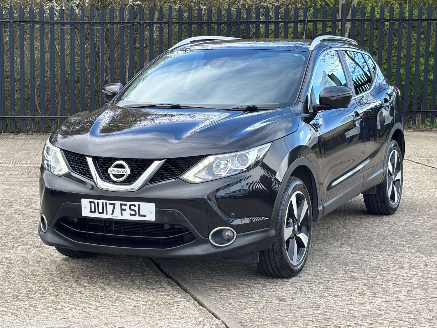 Used Nissan Qashqai 2017 for sale - 78027749: Photo 2
