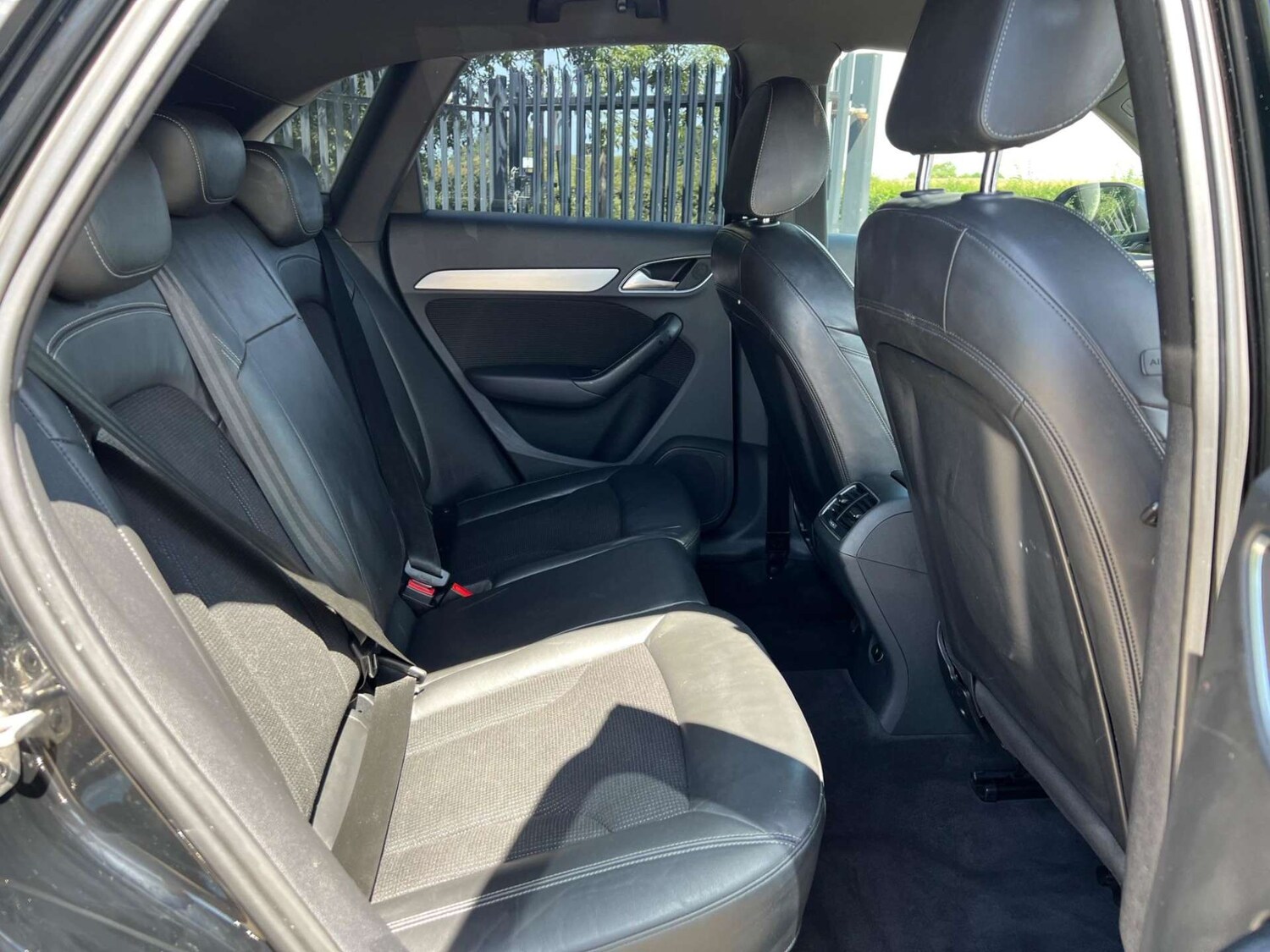 Used Audi Q3 2012 for sale - 77350993: Photo 24