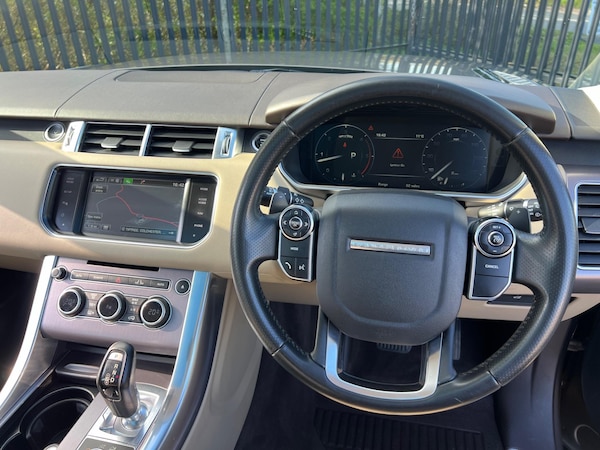 Used Land Rover Range Rover Sport 2015 for sale - 74323787: Photo 24