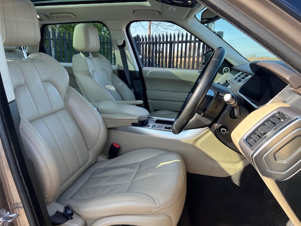Used Land Rover Range Rover Sport 2015 for sale - 74323787: Photo 6