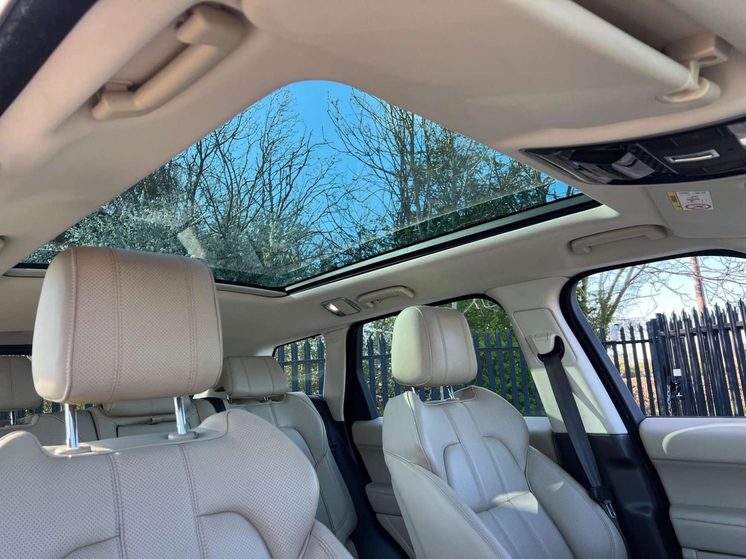 Used Land Rover Range Rover Sport 2015 for sale - 77350997: Photo 5