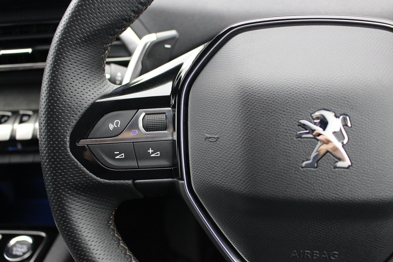 Used Peugeot 3008 2023 for sale - 75992908: Photo 17