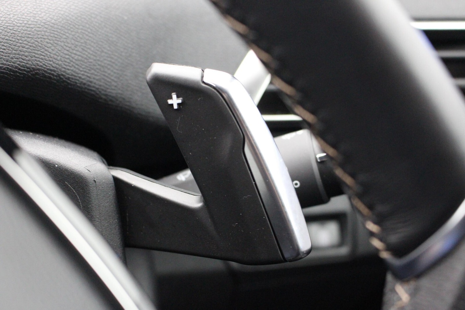 Used Peugeot 3008 2023 for sale - 75992908: Photo 25