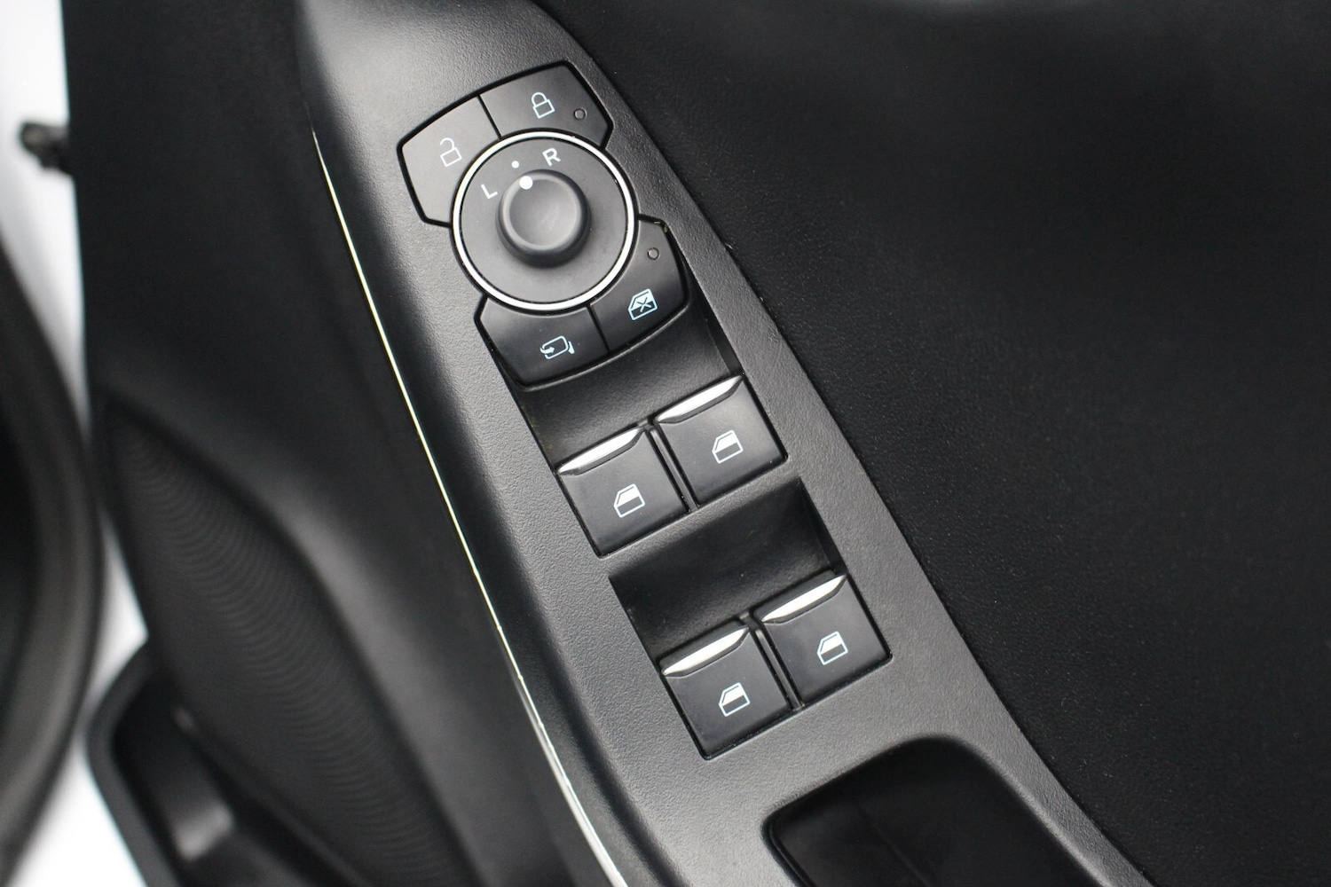 Used Ford Puma 2023 for sale - 76971445: Photo 17