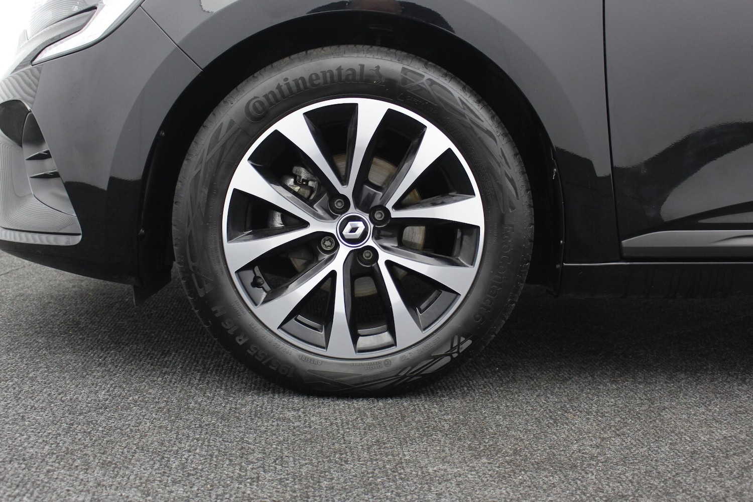 Used Renault Clio 2023 for sale - 76479644: Photo 36