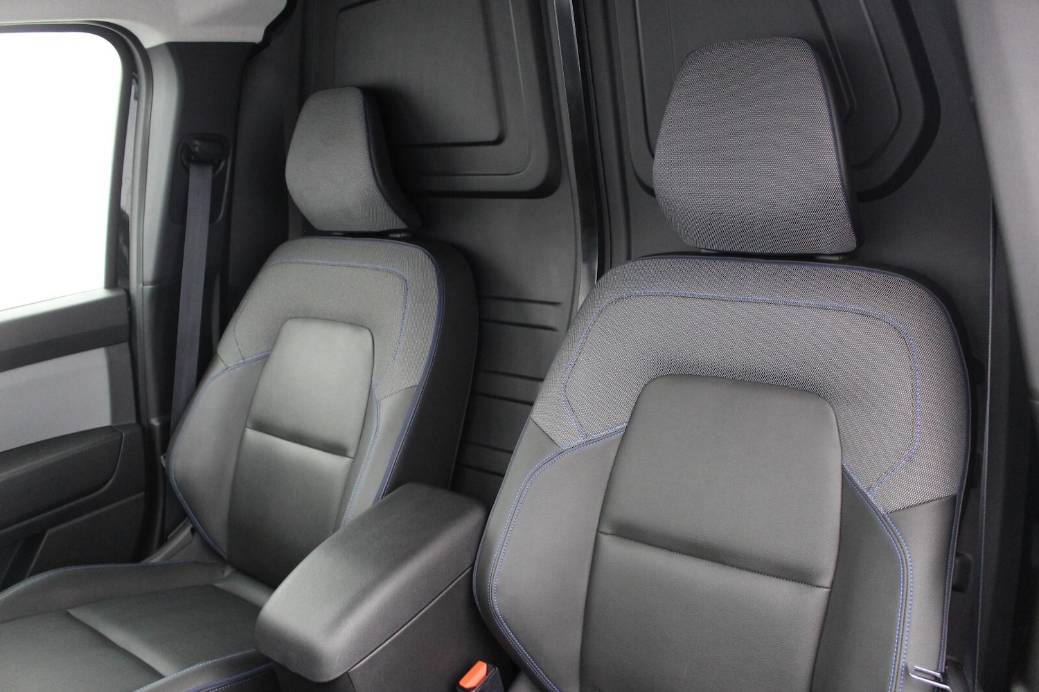 Used Nissan Other 2024 for sale - 75992800: Photo 12