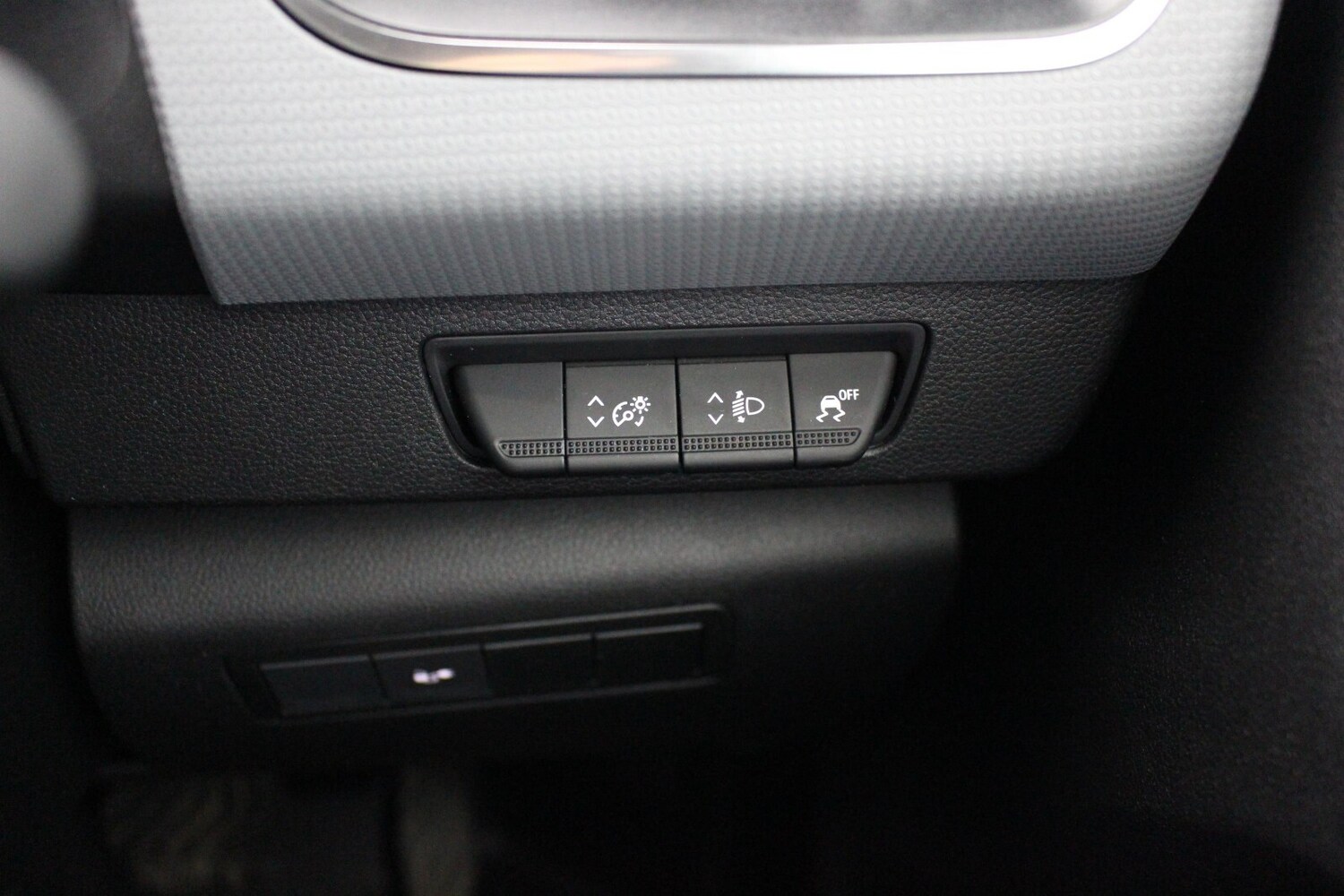 Used Nissan Other 2024 for sale - 75992800: Photo 33