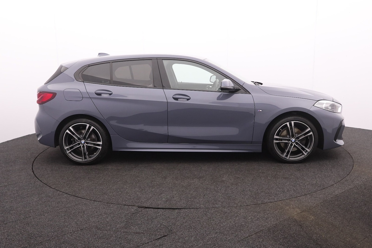 Used BMW 1 Series 2023 for sale - 76393575: Photo 2